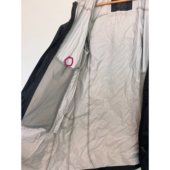 L.L.Bean Women's Trail Model Rain Coat Black Size Small Gorpcore Windbreaker - Picture 6 of 9